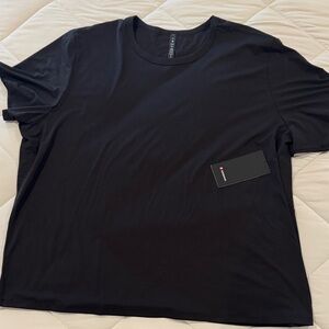 lululemon athletica Black Short Sleeve Tee